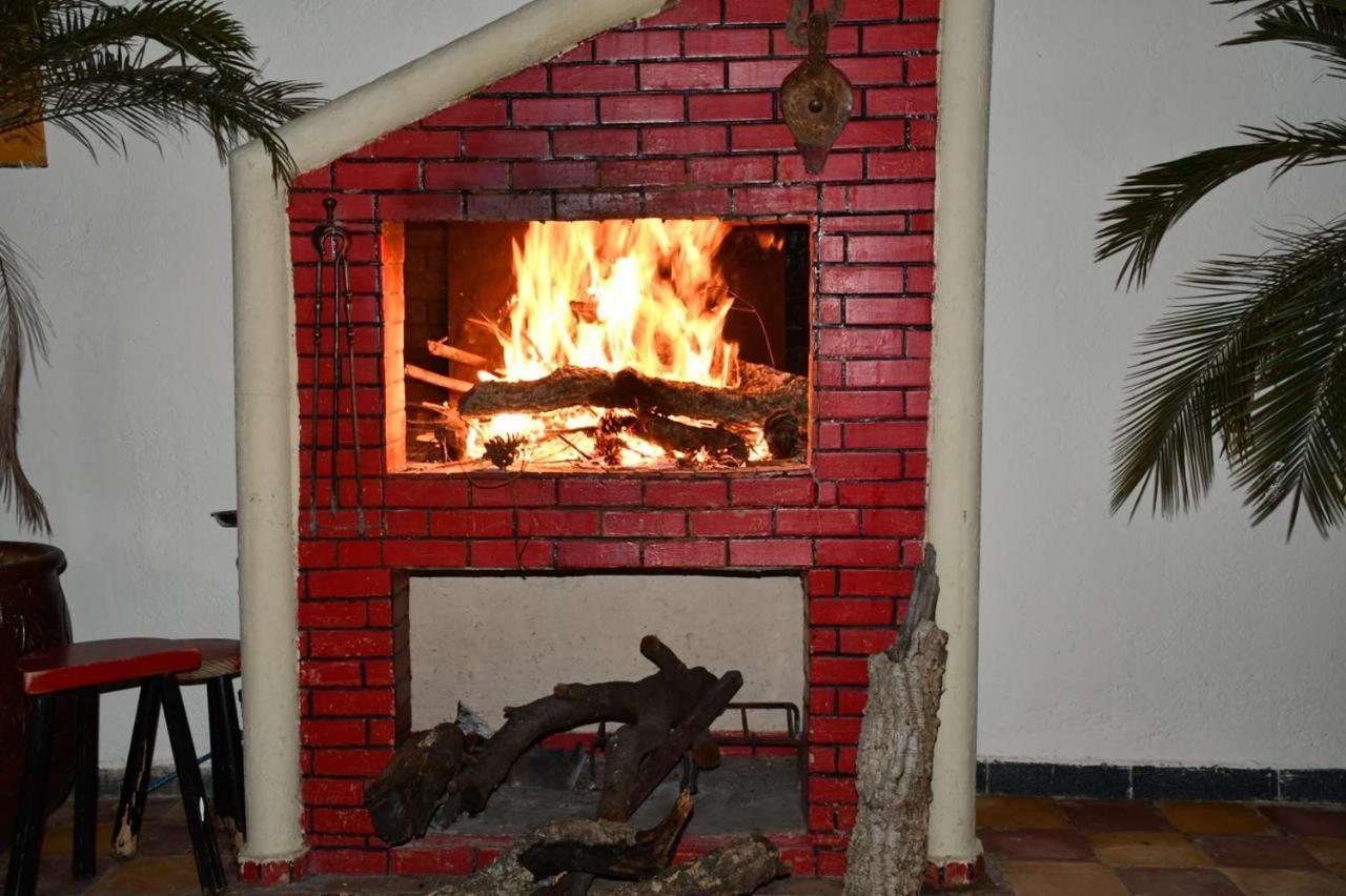 Hotel Relais De Tahla Sarl à Aïn Bou Mahdi Extérieur photo